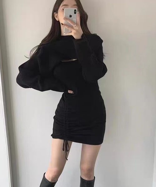gossip!ロサンゼルス(ゴシップロサンゼルス)の「レイヤリングデザイン ミニ丈ニットワンピース(ワンピース・レディース・グレー/ブラック/カーキ・FREE)」の3枚目の写真