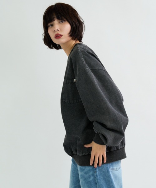 A.D.C.L.（エーディーシーエル）の「ケミカルウォッシュ デニムプルオーバー（スウェット・レディース・ブラック/ブルー・M/L）」の6枚目の写真