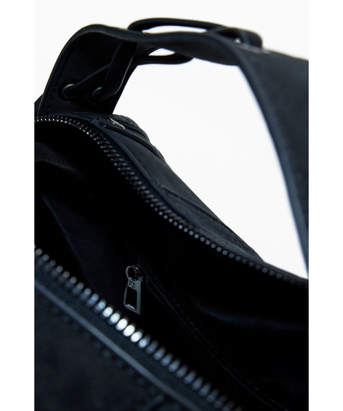 Desigual（デシグアル）の「スタッズ付きミディアムスネークバッグ（ハンドバッグ・レディース・ブラック・FREE）」の7枚目の写真