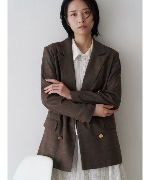 TONAL(トーナル)の「ベーシック金釦ブレザー(テーラードジャケット・レディース・ブラウン/ネイビー/グレー・MEDIUM)」の1枚目の写真