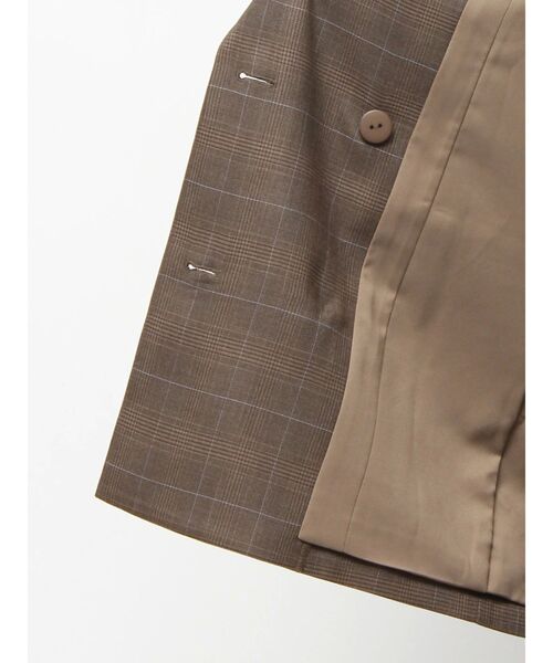 TONAL(トーナル)の「ベーシック金釦ブレザー(テーラードジャケット・レディース・ブラウン/ネイビー/グレー・MEDIUM)」の11枚目の写真