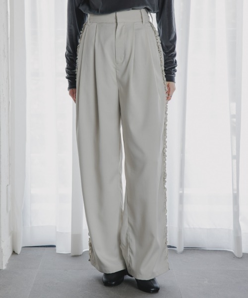 slattgir(スラットジール)の「高身長 サイドフリルタックワイドパンツ(トールサイズ)Essenave(その他パンツ・レディース・チャコール/キナリ・TM/TL/TLL/T3L)」の22枚目の写真