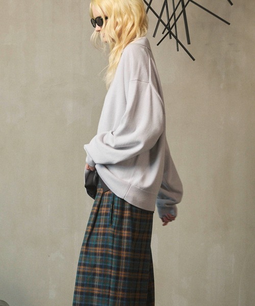 MAISON SPECIAL(メゾンスペシャル)の「《UNISEX》Cashfeel Extra Fine Merino Wool Prime-Over Skipper Knit Pullover/キャッシュフィールエクストラファインメリノウールプライムオーバースキッパーニットプルオーバー【MAISON SPECIAL/メゾンスペシャル】(ニット/セーター・メンズ・レッド/ブルー/ブラック/グレイッシュベージュ・0/1/2)」の16枚目の写真