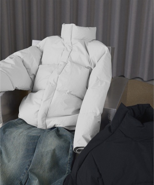 LUENNA(ルエナ)の「【LUENNA】Oversized Volume Padded Jacket / オーバーサイズ ボリュームパテッド中綿ジャケット(ダウンジャケット/コート・メンズ・ライトグレー/ブラック・M/S/L)」の5枚目の写真