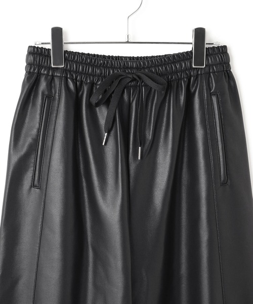 シンセティックレザートラックパンツ（その他パンツ）｜ADAM ET ROPE