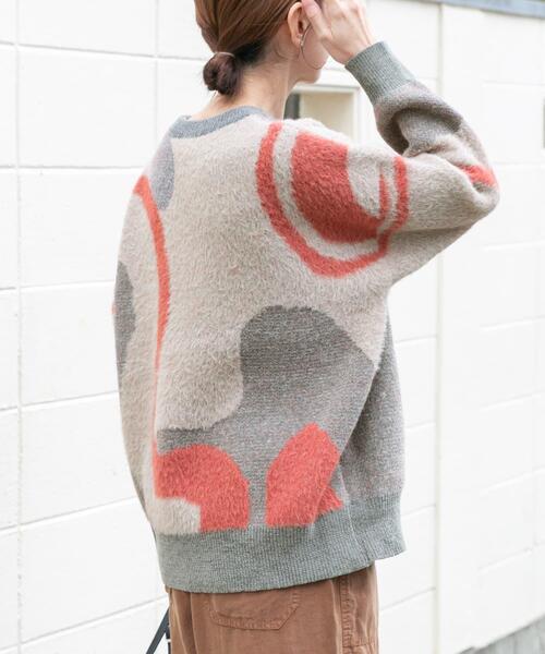 ITEMS URBANRESEARCH（アイテムズ アーバンリサーチ）の「フェザージャガードニット（ニット/セーター・レディース・アイボリー/ブルー/ブラウン/チャコールグレー/ブルー系その他・FREE）」の3枚目の写真