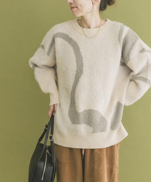 ITEMS URBANRESEARCH（アイテムズ アーバンリサーチ）の「フェザージャガードニット（ニット/セーター・レディース・アイボリー/ブルー/ブラウン/チャコールグレー/ブルー系その他・FREE）」の2枚目の写真