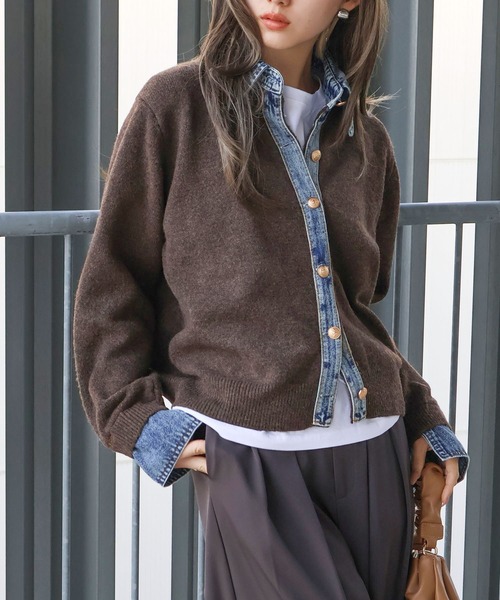 SpRay(スプレイ)の「【デニムMIXでこなれ感】デニム切替フェイクレイヤードニットカーディガン(カーディガン/ボレロ・レディース・チャコールグレー/ネイビー/グレー/ボルドー/オフホワイト/ブラウン/キャメル・FREE)」の4枚目の写真