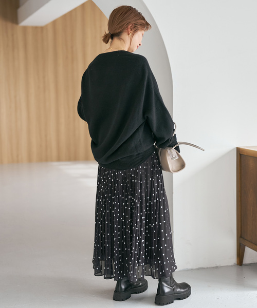 Spick & Span(スピックアンドスパン)の「ニュアンスコクーンシルエットニット(ニット/セーター・レディース・レッド/ブラウン系その他/ブラック/ベージュ・FREE)」の14枚目の写真