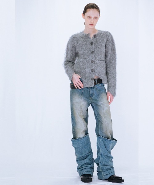 VIAVANDA（ヴィアヴァンダ）の「OVERLAP TUCK DENIM PANTS（デニムパンツ・レディース・ブルー/ネイビー・SMALL/MEDIUM）」の7枚目の写真