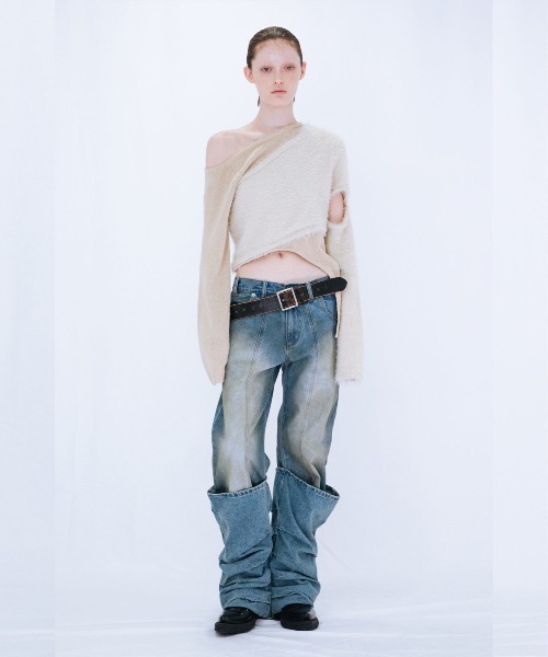 VIAVANDA（ヴィアヴァンダ）の「OVERLAP TUCK DENIM PANTS（デニムパンツ・レディース・ブルー/ネイビー・SMALL/MEDIUM）」の8枚目の写真