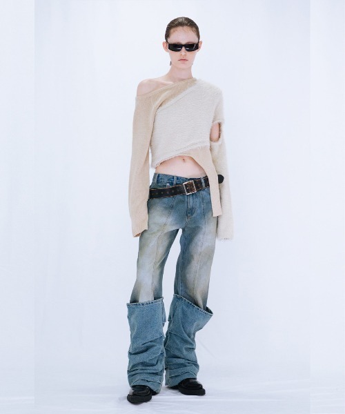 VIAVANDA（ヴィアヴァンダ）の「OVERLAP TUCK DENIM PANTS（デニムパンツ・レディース・ブルー/ネイビー・SMALL/MEDIUM）」の9枚目の写真