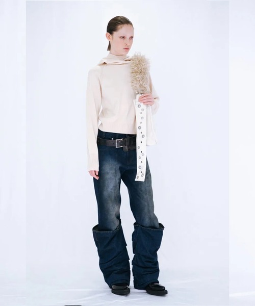 VIAVANDA（ヴィアヴァンダ）の「OVERLAP TUCK DENIM PANTS（デニムパンツ・レディース・ブルー/ネイビー・SMALL/MEDIUM）」の18枚目の写真