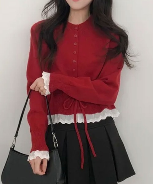 VIVID LADY（ビビッドレディー）の「レースドッキング ウエストリボン ニットカーディガン（ニット/セーター・レディース・グレー/レッド/アイボリー/ネイビー・FREE）」の4枚目の写真