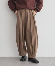 無地ウールライク裾タックバレルパンツ