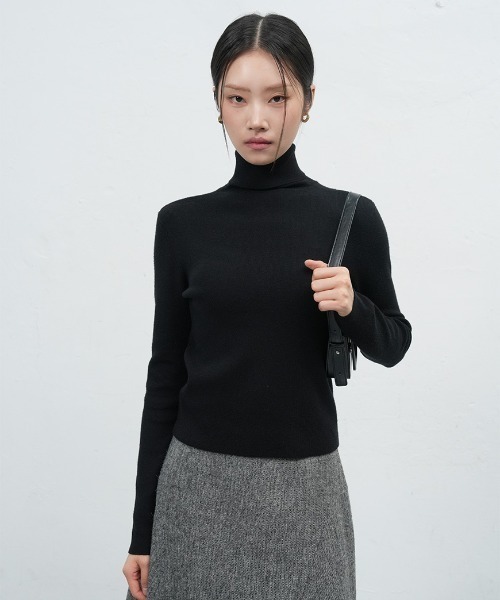 GENERAL IDEA（ジェネラルアイデア）の「daily ribbed turtle neck pullover タートルネックリブニットプルオーバー（ニット/セーター・レディース・ブルー/ブラック/ピンク/ホワイト・L/M/S）」の13枚目の写真