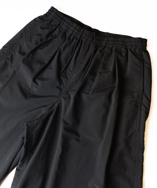 HOLIDAY(ホリデイ)の「SUPPLEX NYLON BIG SHORTS サプレックスナイロンビッグショーツ(その他パンツ・レディース・ピンク/ブラック・ONE SIZE)」の4枚目の写真