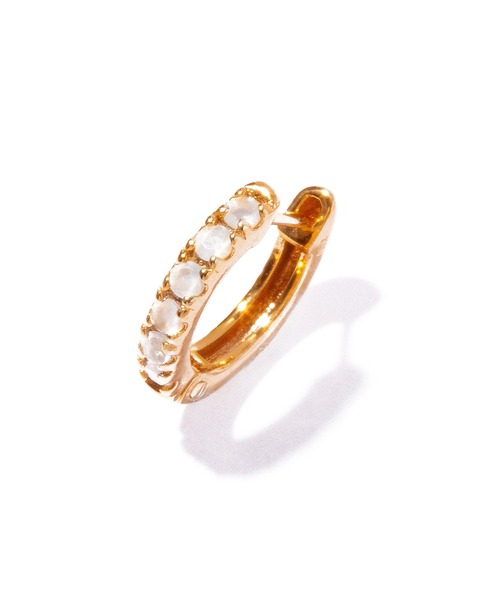les bonbon（ルボンボン）の「【les bonbon】embrace moonstone pierce/エンブレイス ムーンストーン ピアス（ピアス（両耳用）・レディース・イエローゴールド・FREE）」の6枚目の写真