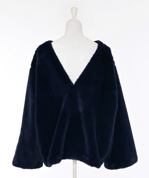 Narcissus(ナルシス)の「【前後2WAY】ファートップス/Vネック/フレアシルエット(その他トップス・レディース・ベージュ/ネイビー・FREE)」の17枚目の写真