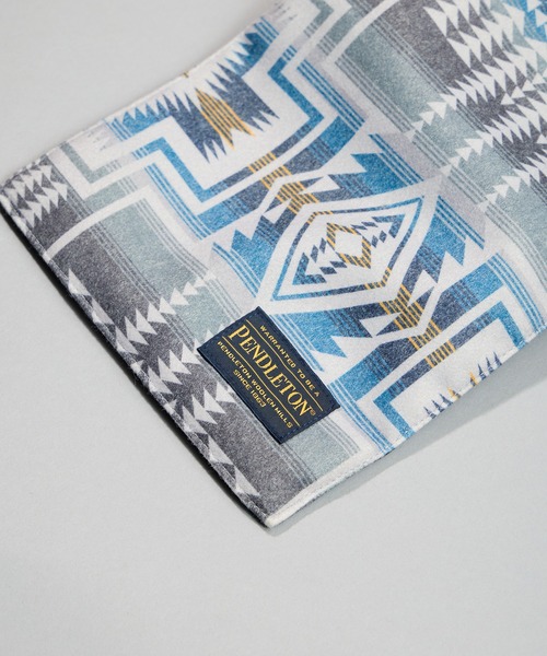 PENDLETON（ペンドルトン）の「【 PENDLETON / ペンドルトン 】フランネル中綿マフラー（マフラー・レディース・チャコールグレー/ベージュ・FREE）」の4枚目の写真