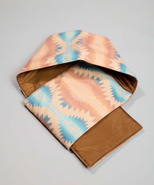 PENDLETON（ペンドルトン）の「【 PENDLETON / ペンドルトン 】フランネル中綿マフラー（マフラー・レディース・チャコールグレー/ベージュ・FREE）」の7枚目の写真