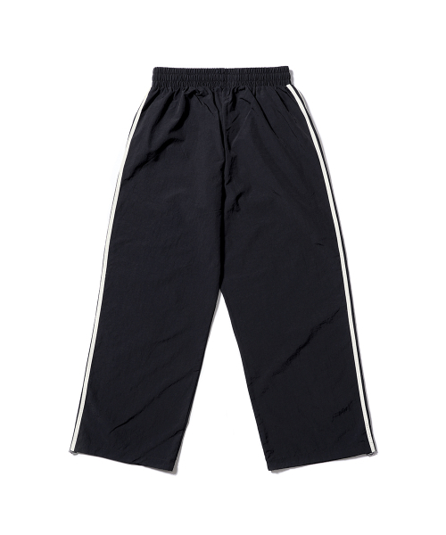 GAKKAI UNIONS（ガッカイユニオンズ）の「スパークルナイロンラインパンツブラック（スウェットパンツ・レディース・その他・SMALL/MEDIUM/LARGE）」の3枚目の写真