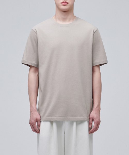 MUSINSA STANDARD（ムシンサスタンダード）の「[クールタンダード] ベーシッククルーネックTシャツ [マッシュルーム]（Tシャツ/カットソー・メンズ・その他・MEDIUM/LARGE/X-LARGE/XX-LARGE/XXX-LARGE/SMALL）」の2枚目の写真