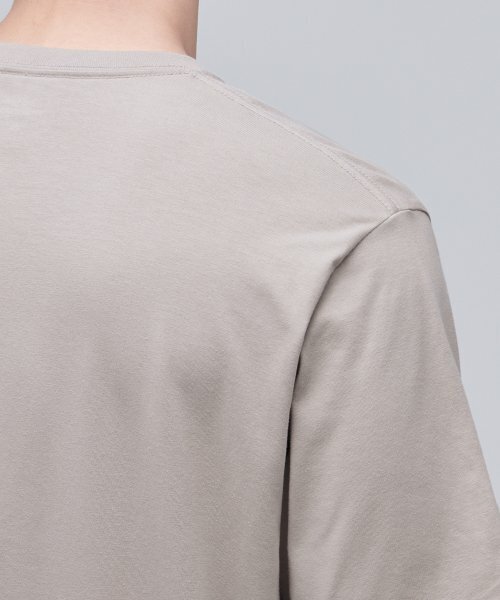 MUSINSA STANDARD（ムシンサスタンダード）の「[クールタンダード] ベーシッククルーネックTシャツ [マッシュルーム]（Tシャツ/カットソー・メンズ・その他・MEDIUM/LARGE/X-LARGE/XX-LARGE/XXX-LARGE/SMALL）」の6枚目の写真