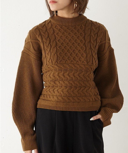 SLY(スライ)の「RANDOM CABLE LG TOPS(ニット/セーター・レディース・オフホワイト/ブラウン/ネイビー・FREE)」の2枚目の写真