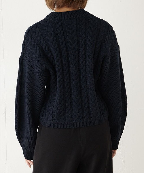 SLY(スライ)の「RANDOM CABLE LG TOPS(ニット/セーター・レディース・オフホワイト/ブラウン/ネイビー・FREE)」の4枚目の写真