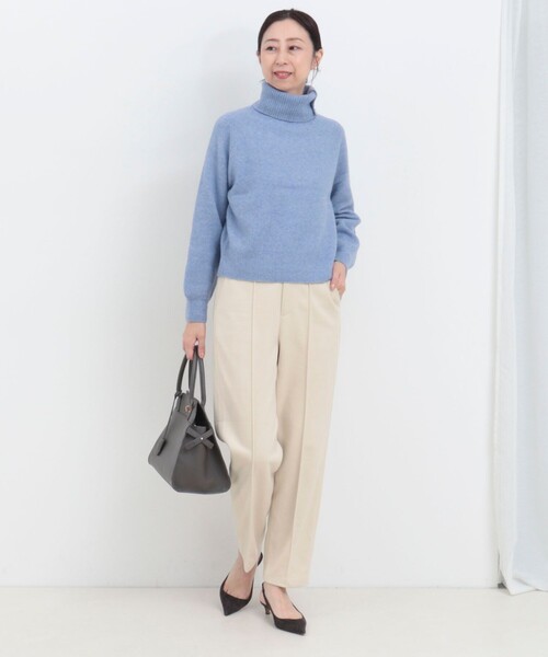 MICO COULIER（ミコクリエ）の「ピーチツイルストレッチストレートパンツ（その他パンツ・レディース・アイボリー/チャコールグレー・36/38）」の5枚目の写真