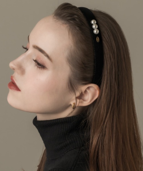 muku（ムク）の「KATYUSYA/TRIPLE  PEARL（カチューシャ・レディース・ブラック・FREE）」の2枚目の写真