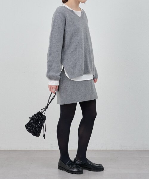 SHENERY（シーナリー）の「シンプルブラウス（シャツ/ブラウス・レディース・ブラック/オフホワイト・FREE）」の4枚目の写真