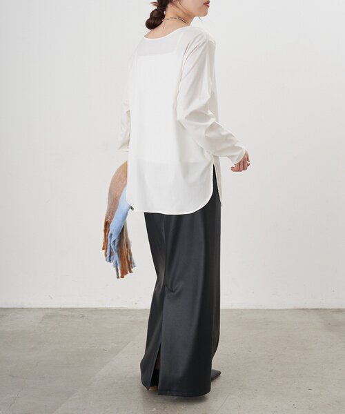 SHENERY（シーナリー）の「シンプルブラウス（シャツ/ブラウス・レディース・ブラック/オフホワイト・FREE）」の6枚目の写真