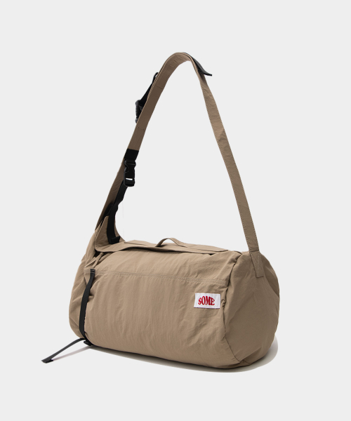 SOME PLACE（サムプレイス）の「ラウンドストラップナイロンマルチクロスバッグ[ベージュ]（メッセンジャーバッグ・レディース・Beige・FREE）」の2枚目の写真