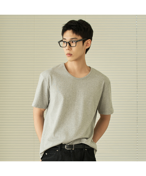 HYOJI(ヒョージ)の「SS ルーズフィット Uネック 半袖Tシャツ (3カラー)(Tシャツ/カットソー・メンズ・アイボリー/ブラック/グレー・LARGE/MEDIUM/X-LARGE/SMALL)」の3枚目の写真