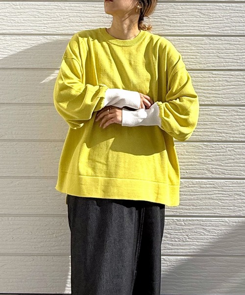 Q（キュー）の「袖配色スリットニット（ニット/セーター・レディース・レモンイエロー/アイボリー/ブラック・MEDIUM）」の3枚目の写真