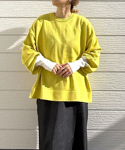 Q（キュー）の「袖配色スリットニット（ニット/セーター・レディース・レモンイエロー/アイボリー/ブラック・MEDIUM）」の9枚目の写真