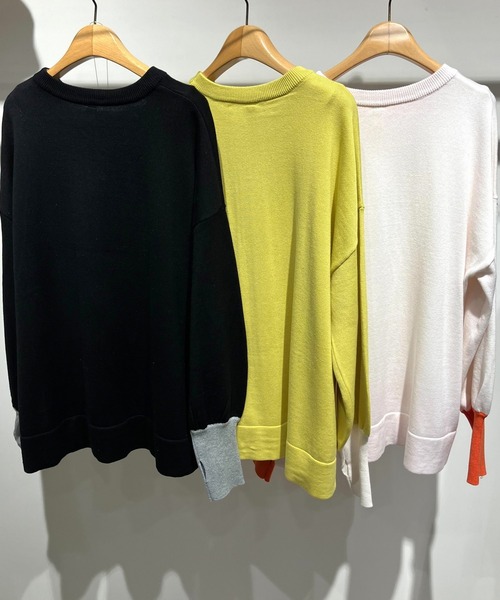 Q（キュー）の「袖配色スリットニット（ニット/セーター・レディース・レモンイエロー/アイボリー/ブラック・MEDIUM）」の5枚目の写真