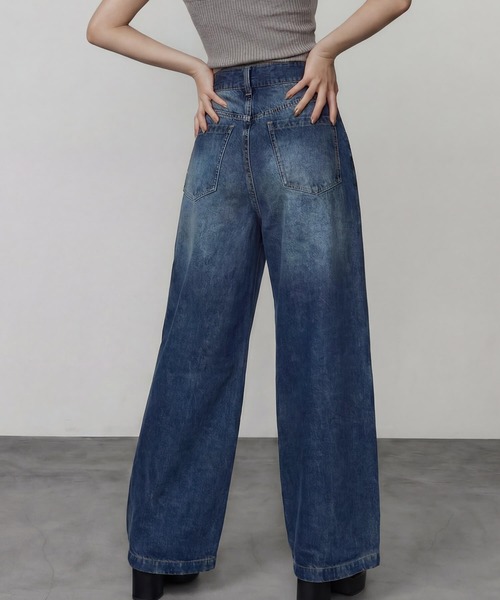 DURAS(デュラス)の「サイドカバーラップワイドデニムパンツ(デニムパンツ・レディース・インディゴブルー/ライトブルー・S-M/M-L)」の5枚目の写真