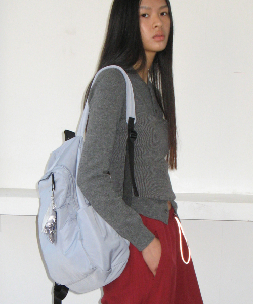 POTE(ポテ)の「0002 HideSlot Classic Backpack_Blue Grey(バックパック/リュック・レディース・その他・FREE)」の4枚目の写真