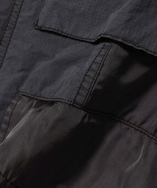 BEAMS(ビームス)の「3ファブリック クレイジー M65 ジャケット【ワイドフィット】(ブルゾン・メンズ・ブラック/オリーブ・M/L/XL/S)」の6枚目の写真