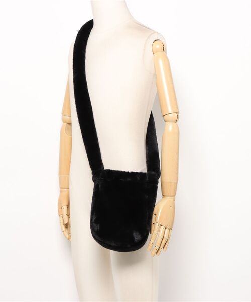 WESTSEA（ウエストシー）の「フェイクファー モコモコショルダーバッグ ミニ 無地 レオパード 軽量（ショルダーバッグ・レディース・アイボリー/ブラック/その他/その他1/ベージュ・FREE）」の9枚目の写真