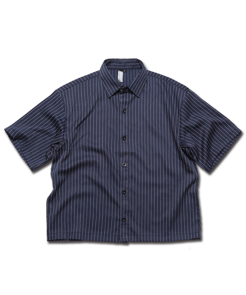 ROCKPSYCHO(ロックサイコ)の「クロップピンストライプシャツ-ネイビー(シャツ/ブラウス・メンズ・ネイビー・MEDIUM/LARGE)」の1枚目の写真