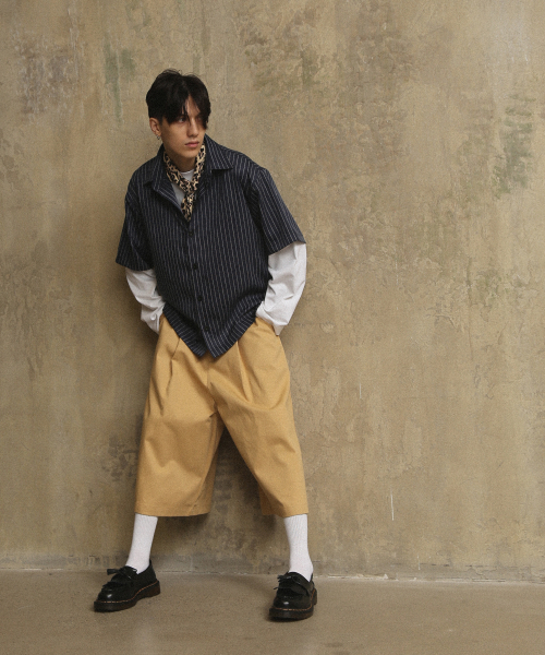 ROCKPSYCHO(ロックサイコ)の「クロップピンストライプシャツ-ネイビー(シャツ/ブラウス・メンズ・ネイビー・MEDIUM/LARGE)」の2枚目の写真