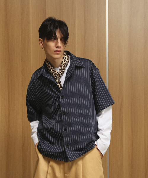 ROCKPSYCHO(ロックサイコ)の「クロップピンストライプシャツ-ネイビー(シャツ/ブラウス・メンズ・ネイビー・MEDIUM/LARGE)」の4枚目の写真