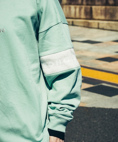 BILLABONG(ビラボン)の「【直営店限定】BILLABONG メンズ R SLEEVE LINE ロンT 【2026年春夏モデル】/ビラボン袖ライン柄長袖ロンT(Tシャツ/カットソー・メンズ・グリーン系その他/ホワイト/アイボリー/ブラック・LARGE/X-LARGE/MEDIUM)」の11枚目の写真