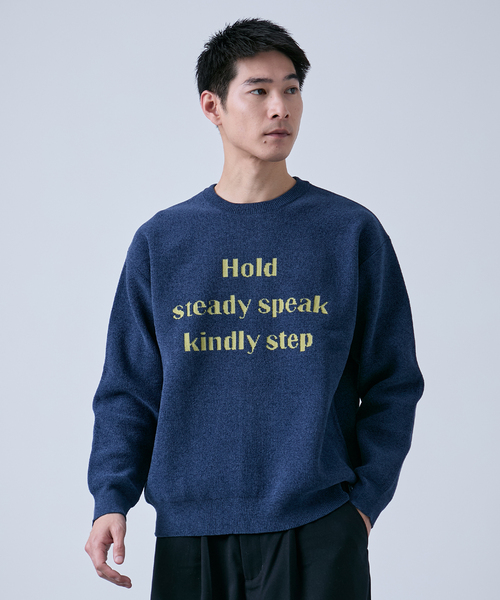 B.C STOCK(ベーセーストック)の「モール アソートロゴ クルーネックニット(ニット/セーター・メンズ・ブルー系その他/チャコールグレー/ボルドー/ホワイト・LARGE/MEDIUM)」の3枚目の写真