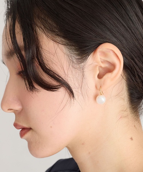 Andemiu(アンデミュウ)の「タンスイパールピアス/イヤリング644449(イヤリング・レディース・アイボリー/ホワイト系その他・FREE)」の3枚目の写真