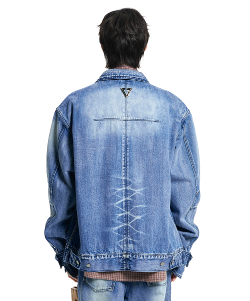 VONVAT(ヴォンバト)の「Blessed Overfit Denim Jacket (Indigo)(デニムジャケット・レディース・インディゴブルー・FREE)」の3枚目の写真